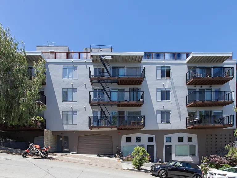 740 Rhode Island St #312 — Photo 2
