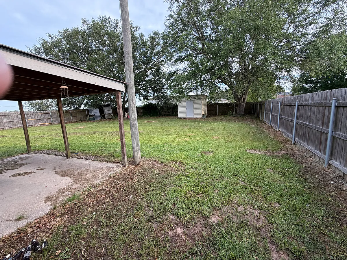 Building Photo - 2015 Dorville St
