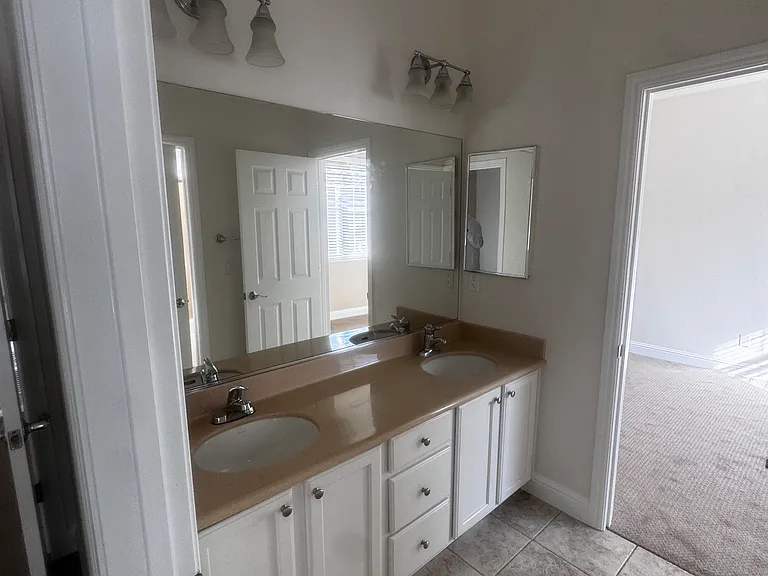 511 W Las Brisas Dr — Photo 37