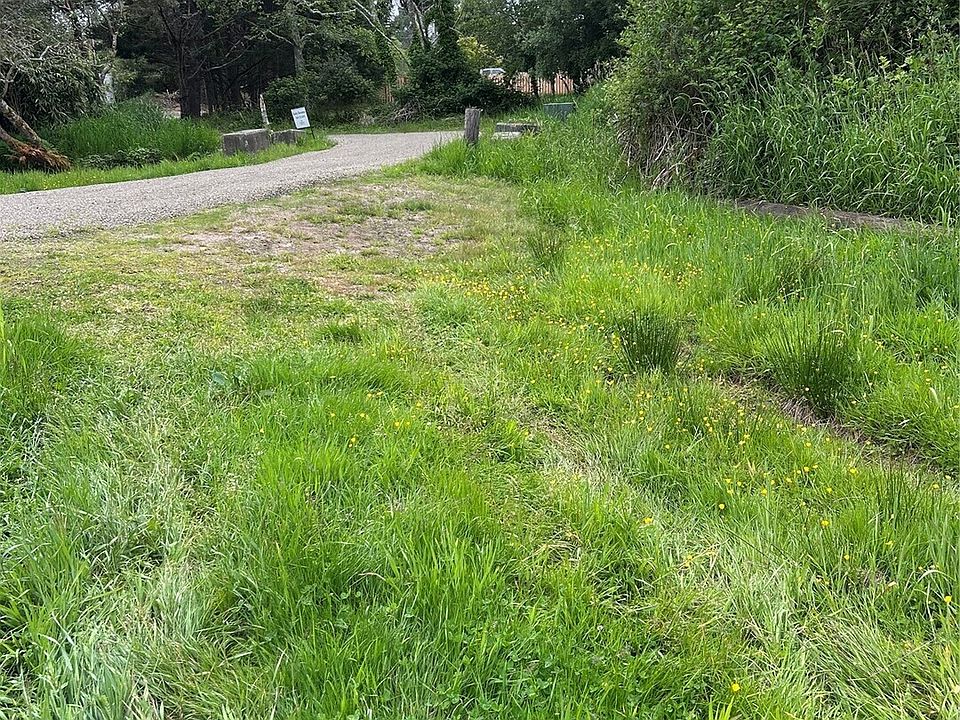 2nd image of 14 xxx   33 Place E