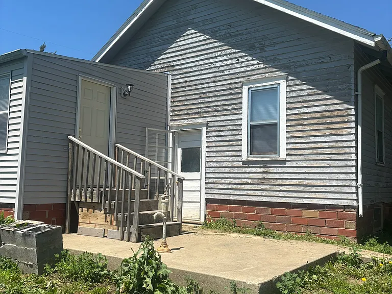 502 Church St — Photo 3