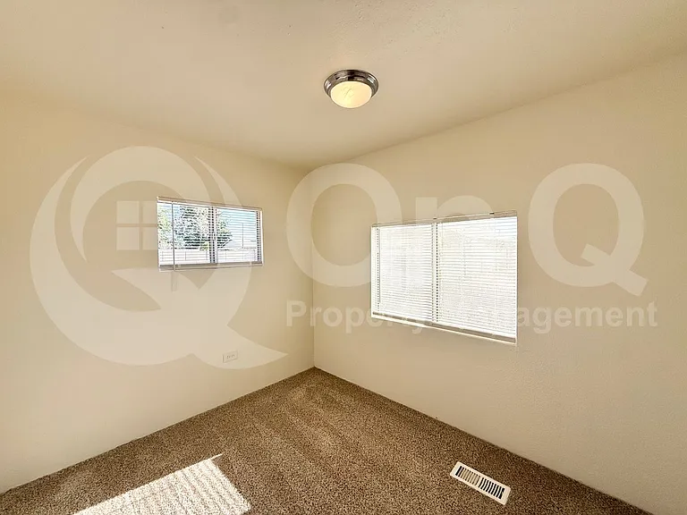 229 N Palm St #7 — Photo 6