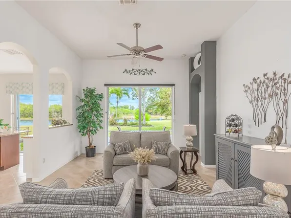 10480 SW Southgate Ct, Port Saint Lucie, FL 34987