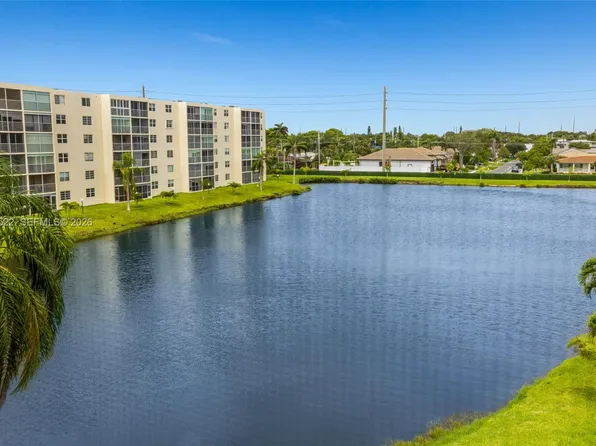 321 SE 3rd St APT 408, Dania, FL 33004