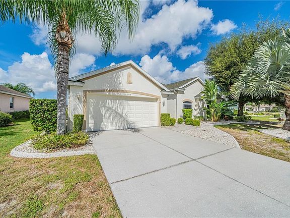 3rd image of 1116 Villeroy Dr