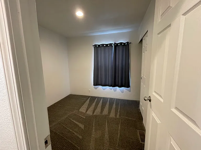 400 Tolas Pl — Photo 9