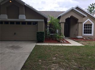 1436 River Oaks Dr, Tarpon Springs, FL 34689