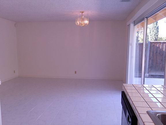 5th image of 3866 Deans Place Way