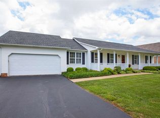 906 Pepperidge Dr, Bowling Green, KY 42103