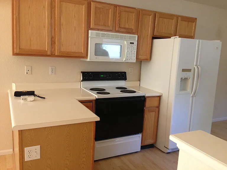 2961 Neil Dr #3 — Photo 6