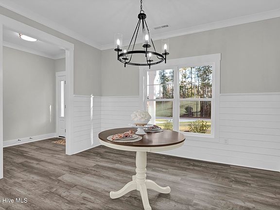 5th image of 163 Bayshore Drive