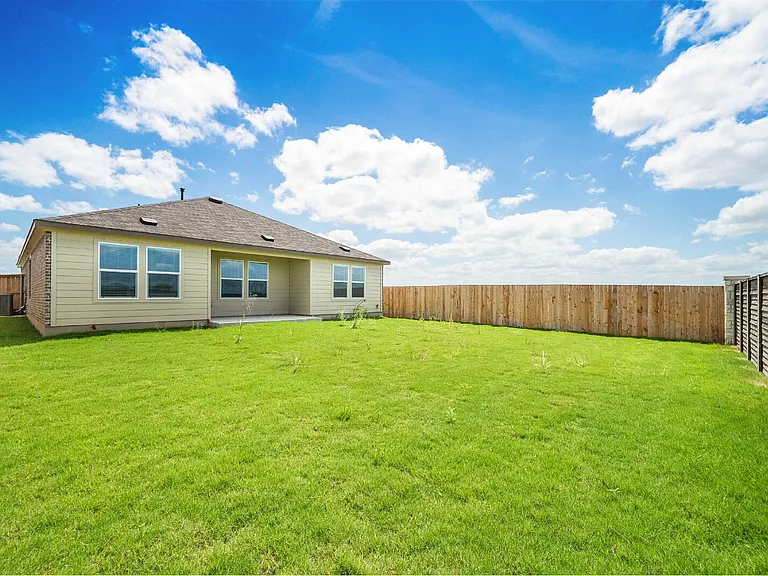 102 Sebring Cir — Photo 25