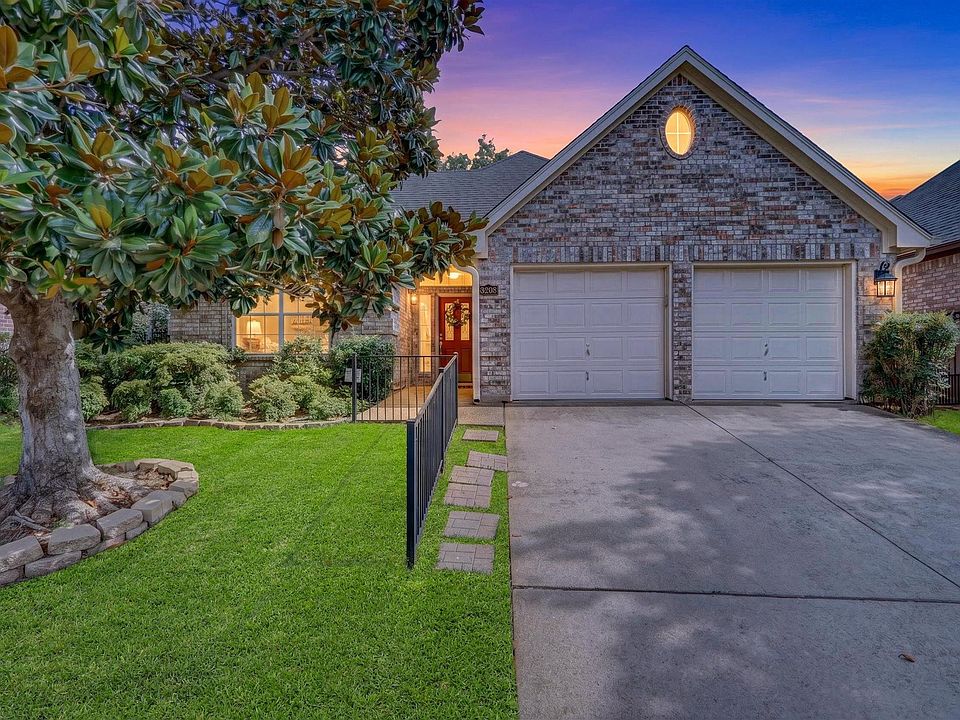 1st image of 3208 Village Oak Dr