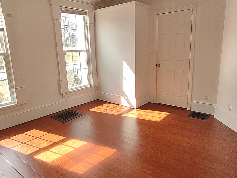 21 Ash St #1 — Photo 12