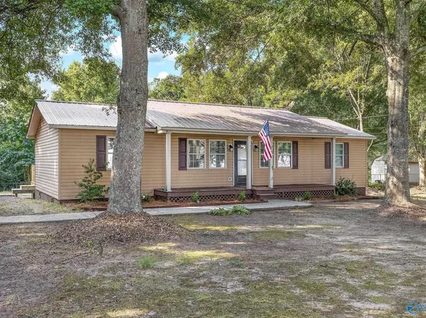 731 Taylor Cir, Somerville, AL 35670
