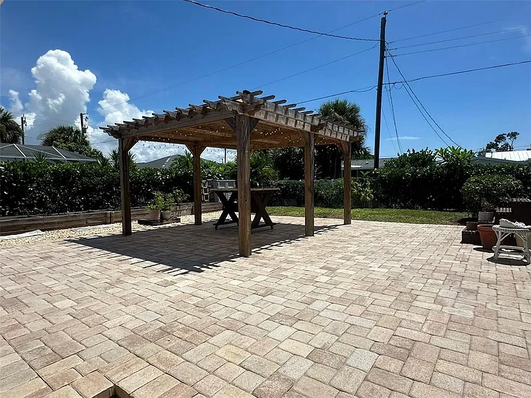 1575 Loralin Dr — Photo 34