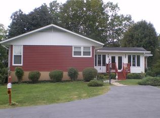 153 Cross St, Pennington Gap, VA 24277
