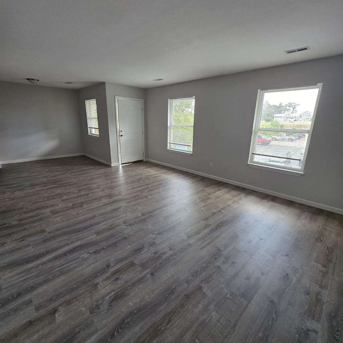 2 bed, 1030 sqft, $1,050 — Photo 1
