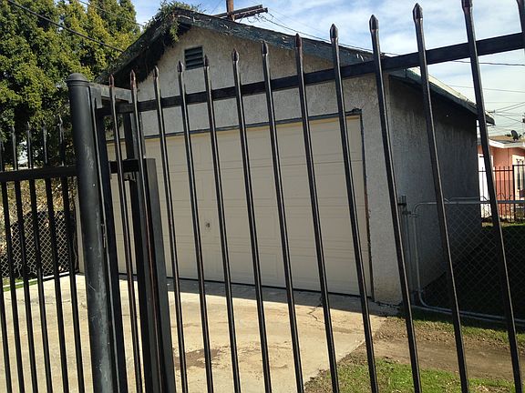 5th image of 1143 W 106th St