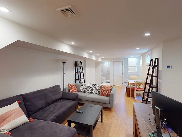 19 Creighton St — Photo 13