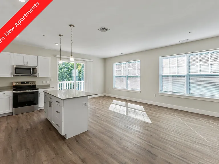 Woodview at Randolph — Photo 3