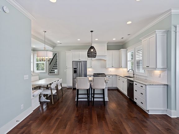 2nd image of 1710 Tearthumb Ct