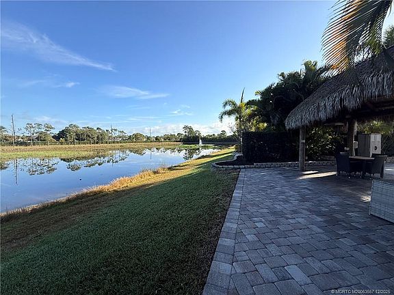2nd image of 92 NW Boundary Dr
