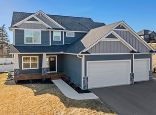 27290 Petes Hill Trl, Elko New Market, MN 55020