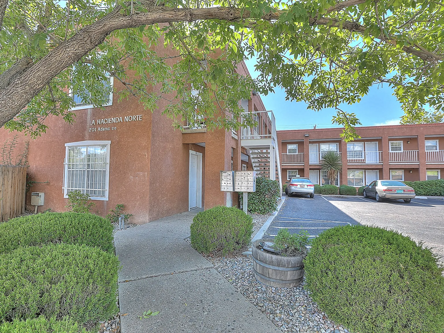 Hacienda Norte Apartments — Photo 4