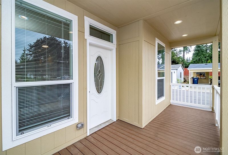 5th image of 2611 S 288th Street #6