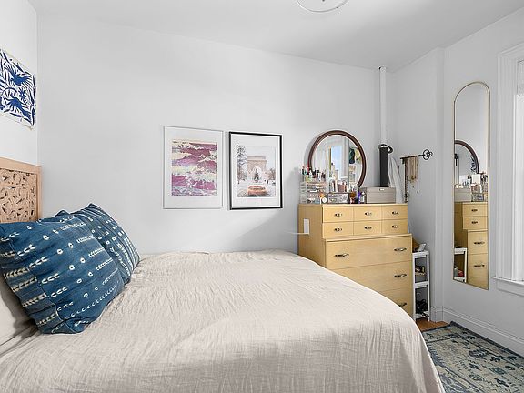 3rd image of 407 Keap St APT 12