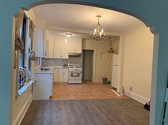5th image of 9904 Fort Hamilton Pkwy #2