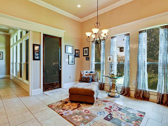 4th image of 3006 Hill Ct