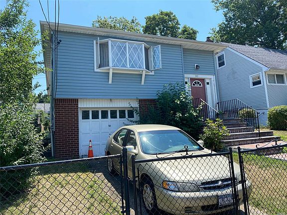 3rd image of 80 Marguerite Ave