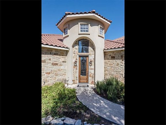 3rd image of 412 Cielo Cir