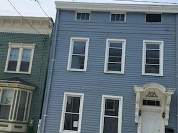 27 Union St, Hudson, NY 12534