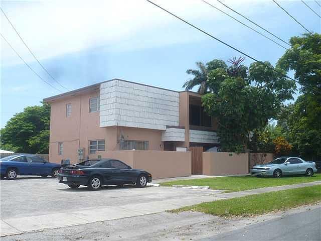 1st image of 140 NE 1st Avenue