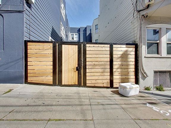 4th image of 840 Greenwich St #2