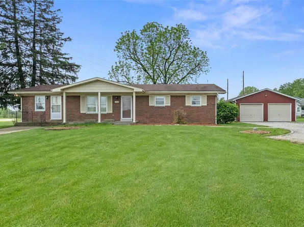 5219 Frank Scott Pkwy W, Belleville, IL 62223