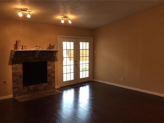 3rd image of 2026 Glenwick Ln