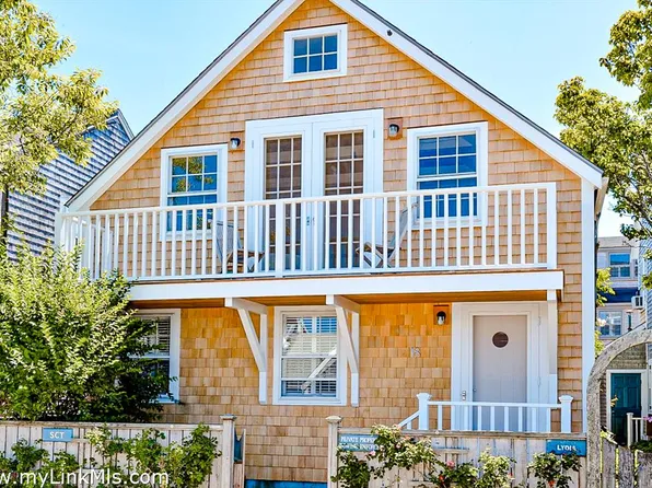 18 Still Dock St #6, Nantucket, MA 02554