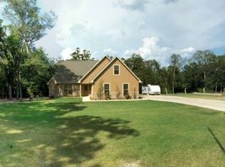 11 Rushing Oak Ct, Huntsville, TX 77320