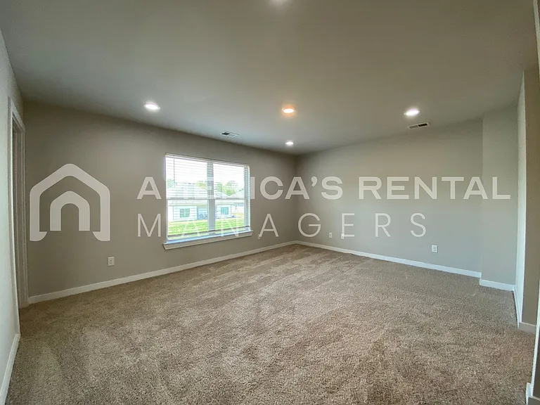 102 Edisto Cir — Photo 15