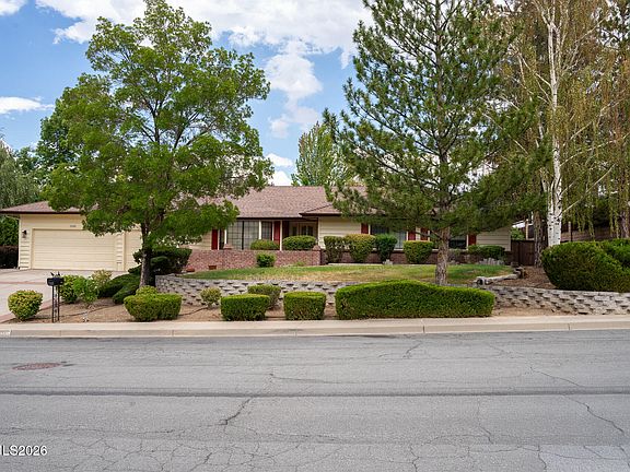 2nd image of 2285 Hedgewood Dr