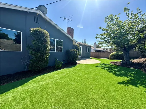 21731 Bryant St, Canoga Park, CA 91304