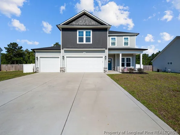 332 Bulldawg Ln, Raeford, NC 28376