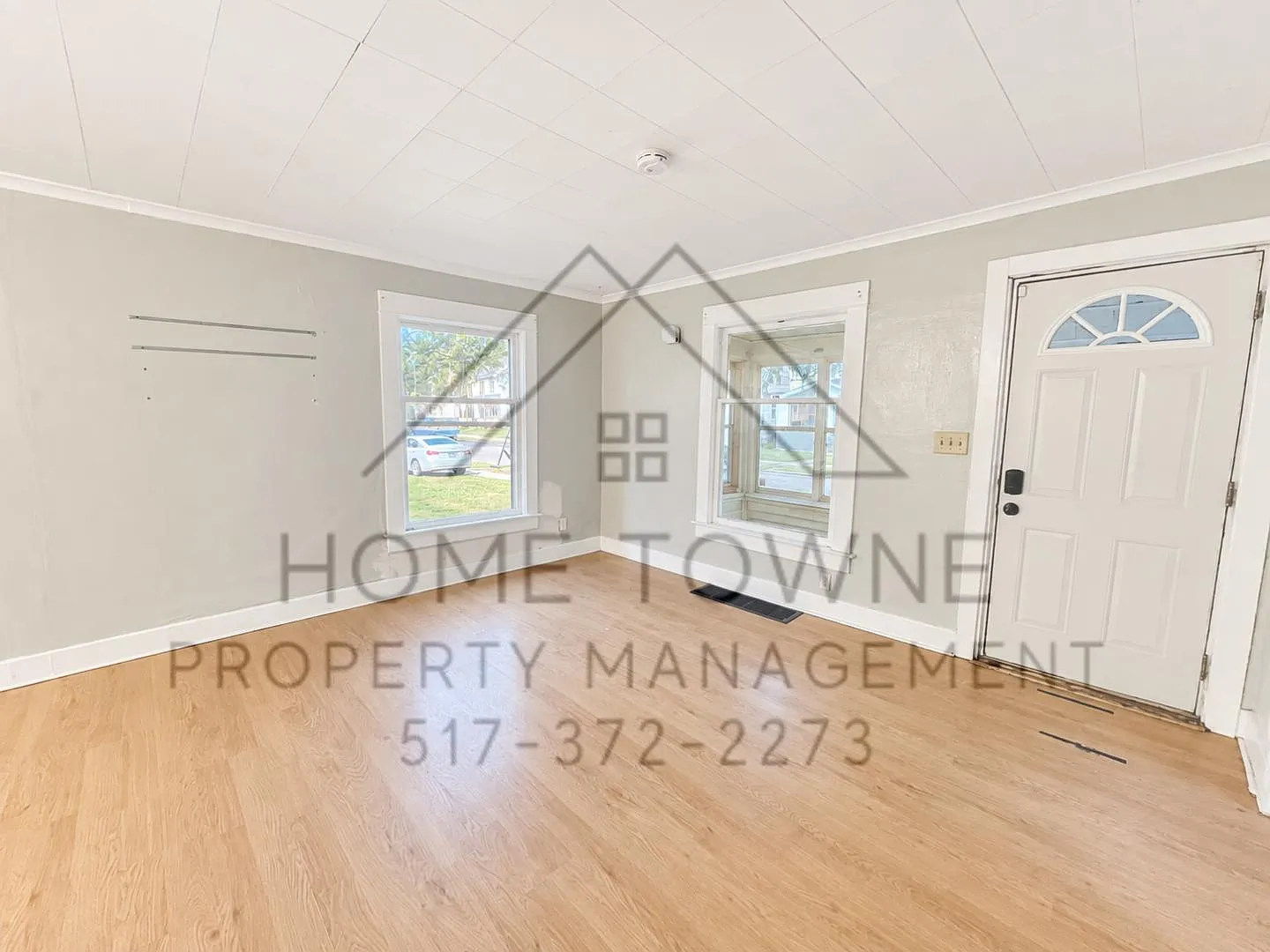 523 Clifford St — Photo 3