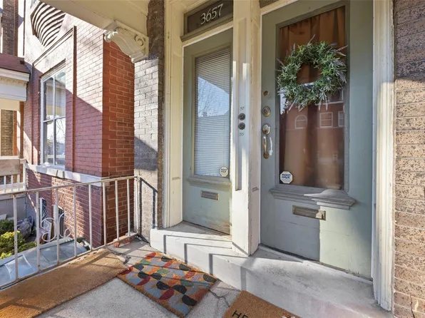 3655 Russell Blvd, Saint Louis, MO 63110