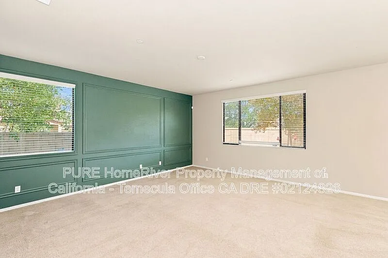 5 bed, 3.0 bath, 2222 sqft, $3,495 — Photo 4