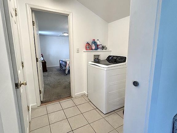 5th image of 29292 Maple Ave